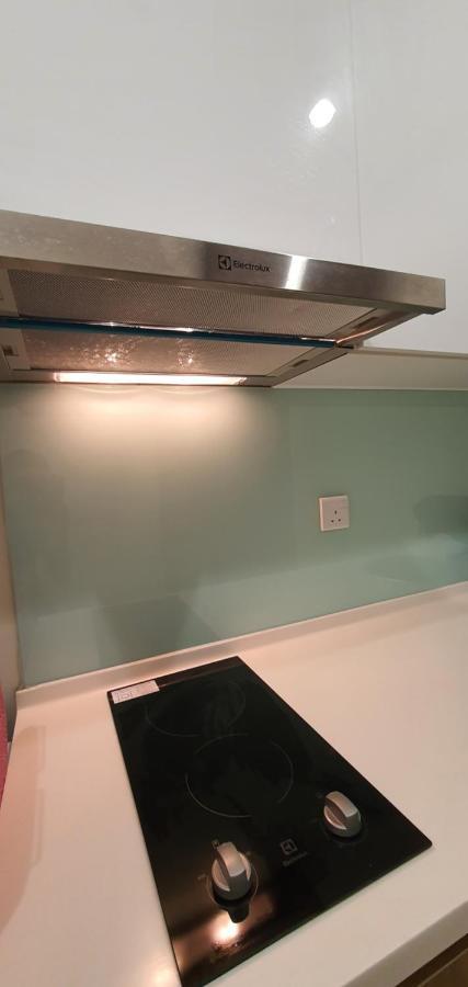 Kozi Square New Sgh Cozy 7c Apartment